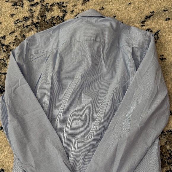 TWO GAP Button Down Dress Shirts - Picture 15 of 16